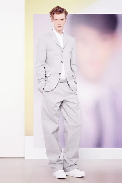 Look 7